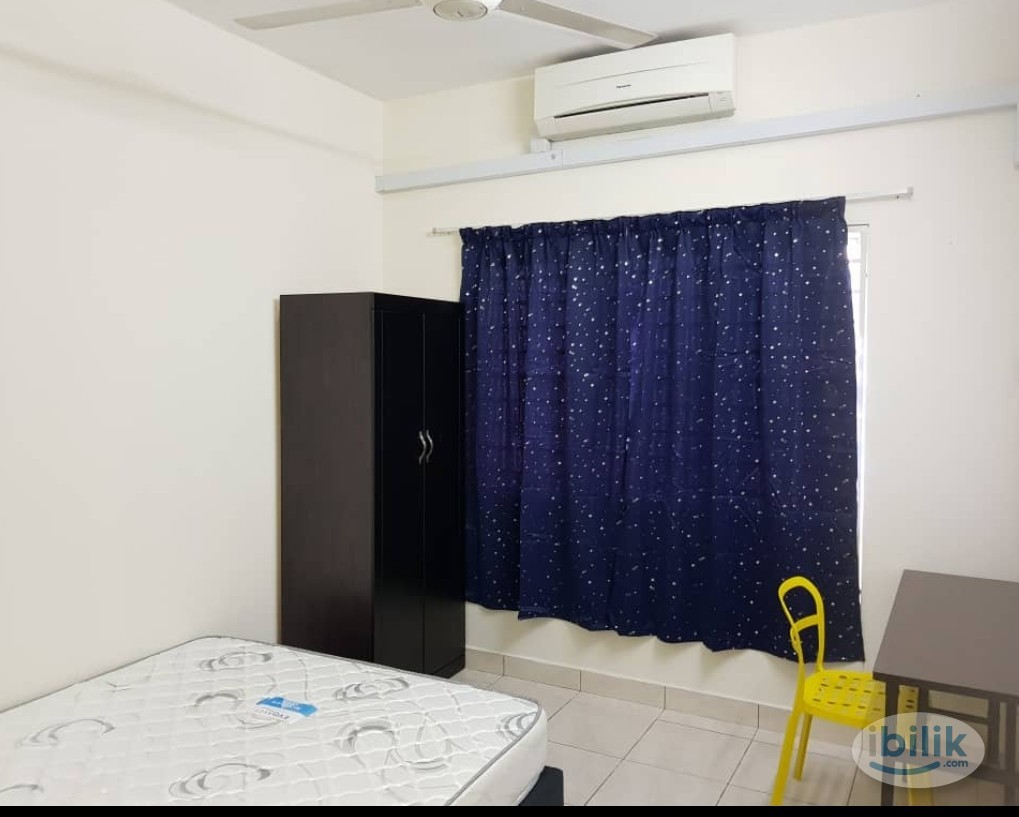 Middle Room at Bandar Baru Sri Petaling, Kuala Lumpur - Image 3