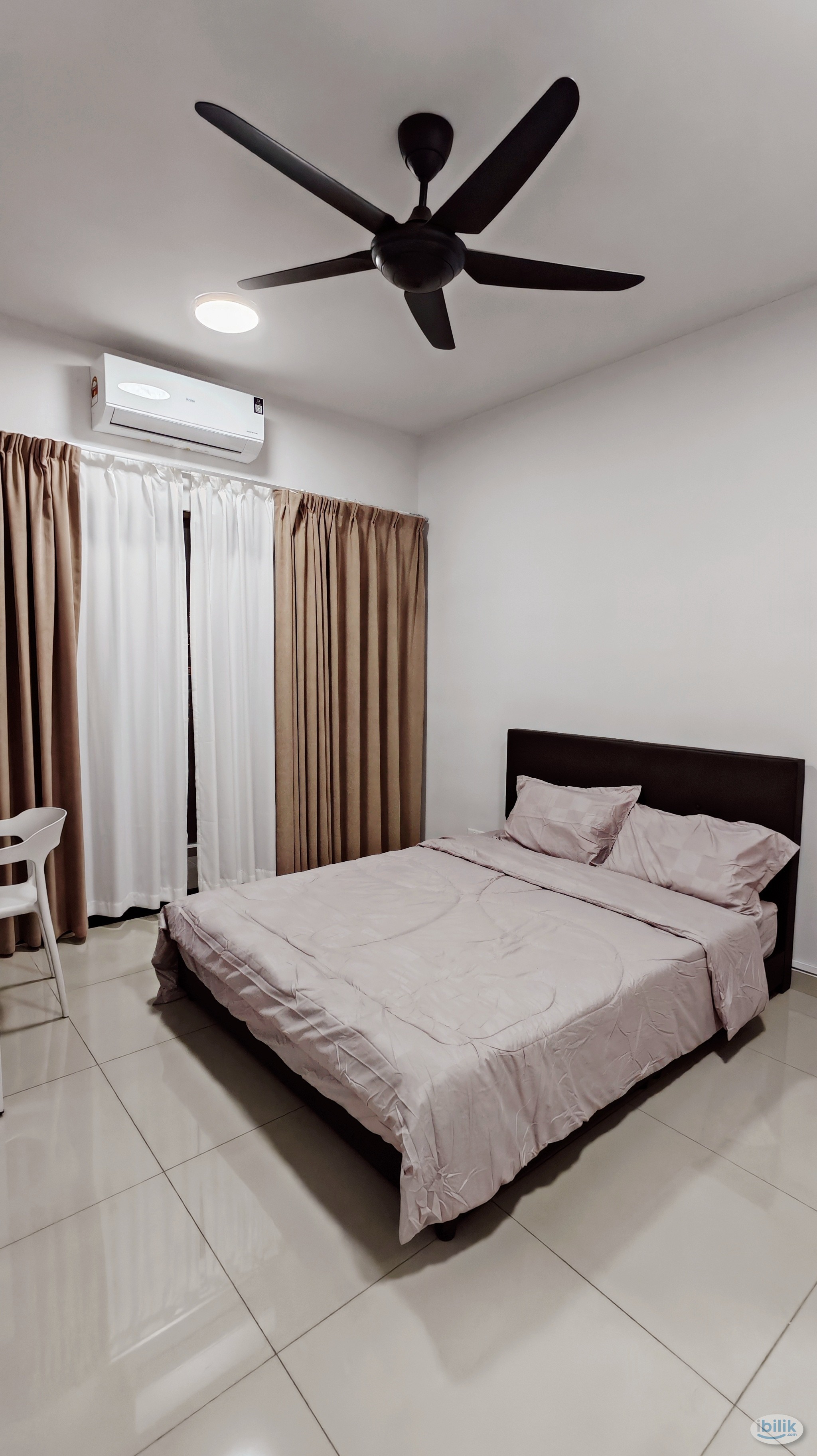 Middle Room at Klebang, Melaka - Image 3