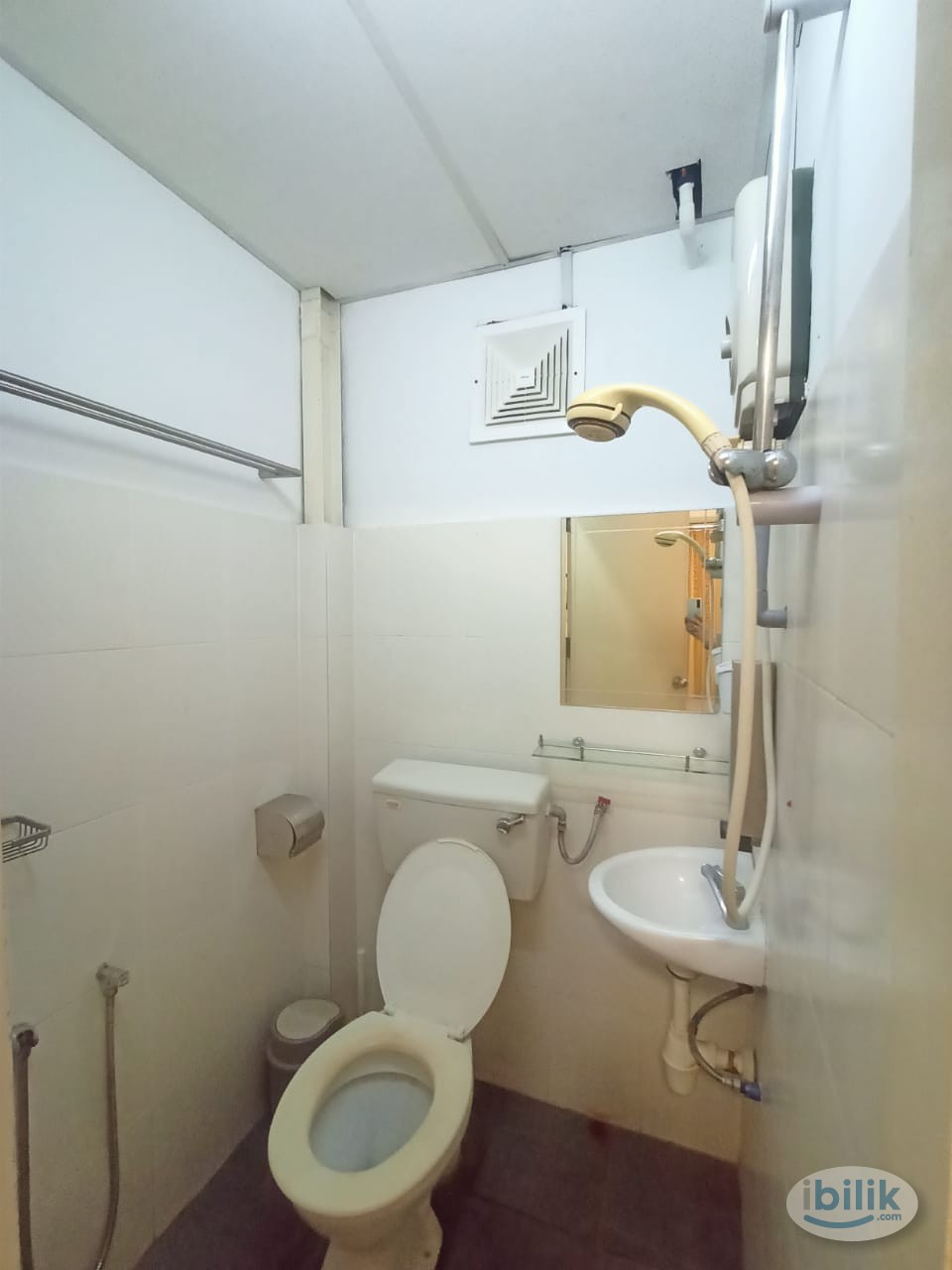 Super Convinience room in MRT Bukit bintang🚎💯. 5 min walk to Pavilion KL.🚶🔥 0 Deposit✨ - Image 4