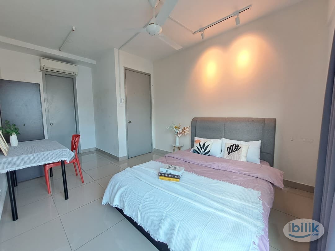 ==Master Bedroom==For Rent at Platinum OUG Residence - Image 1