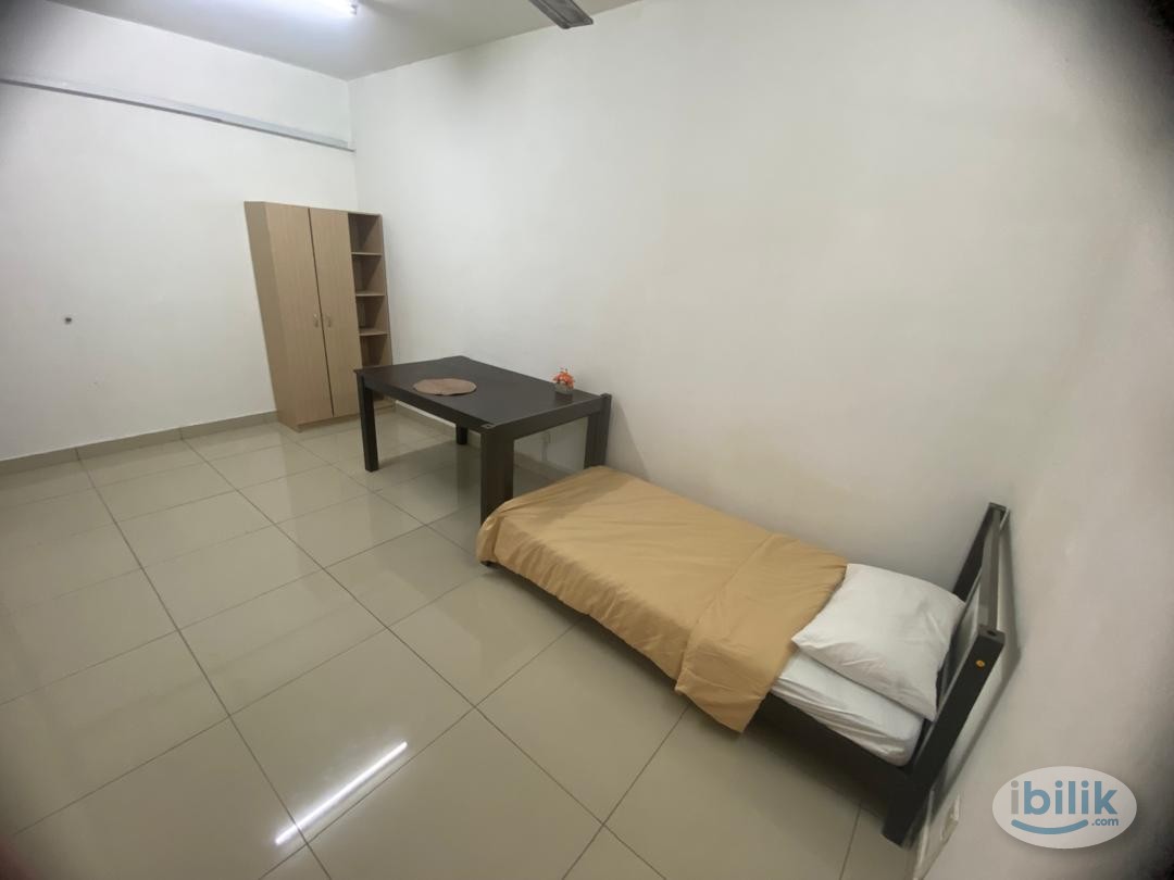 FEMALE Middle Room at Casa Residenza, Kota Damansara - Image 1