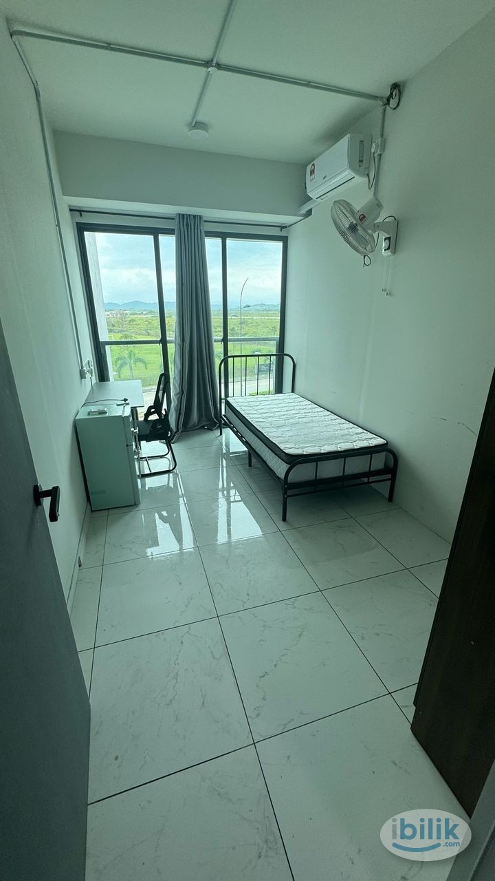 MALE !! Single Room 2 at Suasana @ Utropolis, Batu Kawan for RM500 Only!! - Image 1