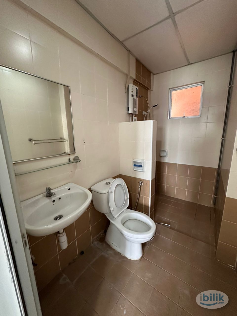 Single Room at Fortune Park, Seri Kembangan - Image 2