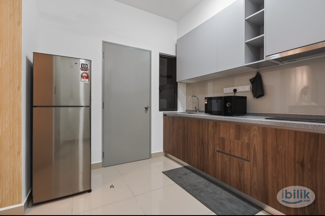 PREMIUM MASTER ROOM M VERTICA FULLY FURNISHED - Image 4