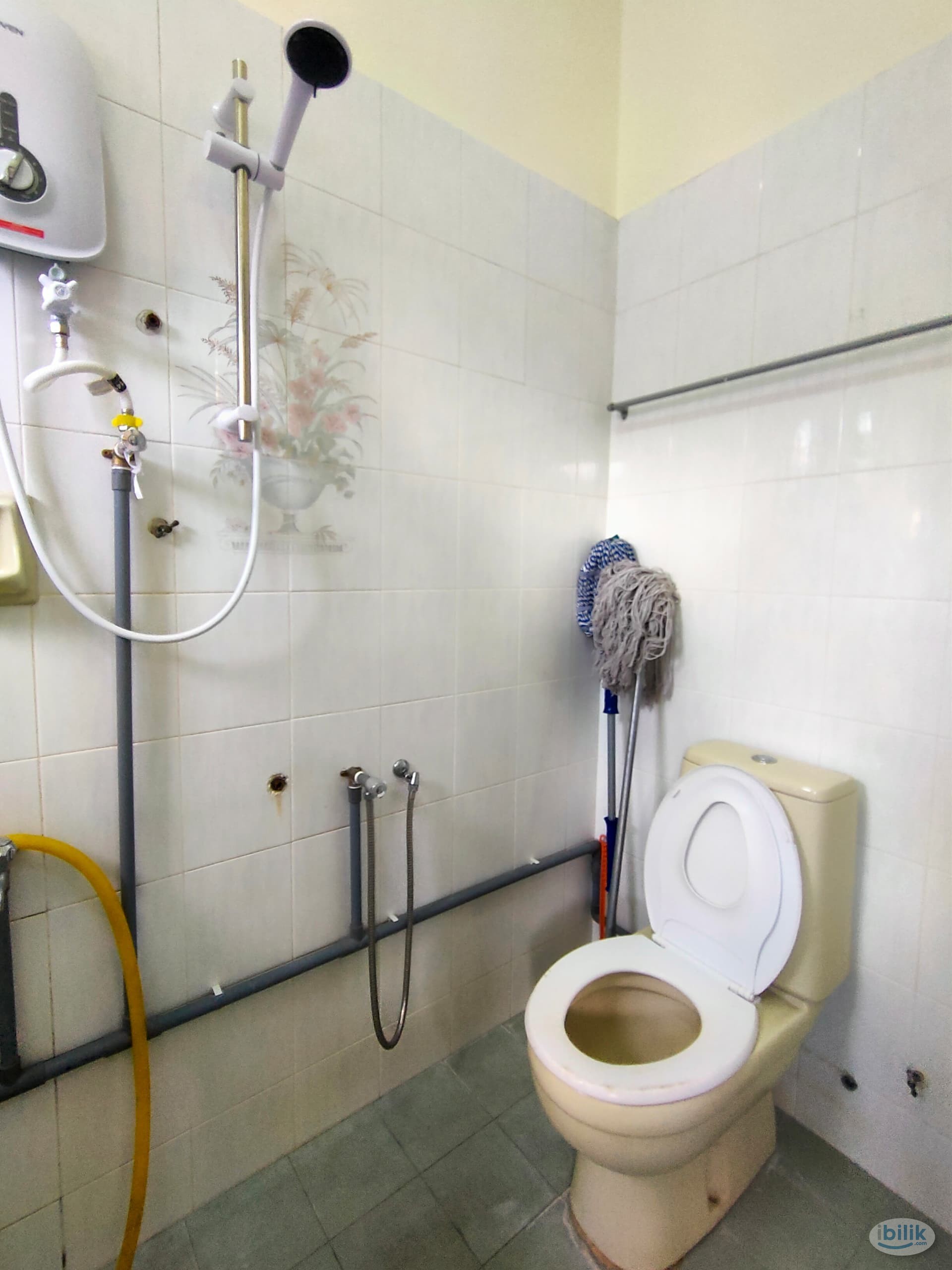Female Single Room at Taman Connaught, Cheras - Image 3