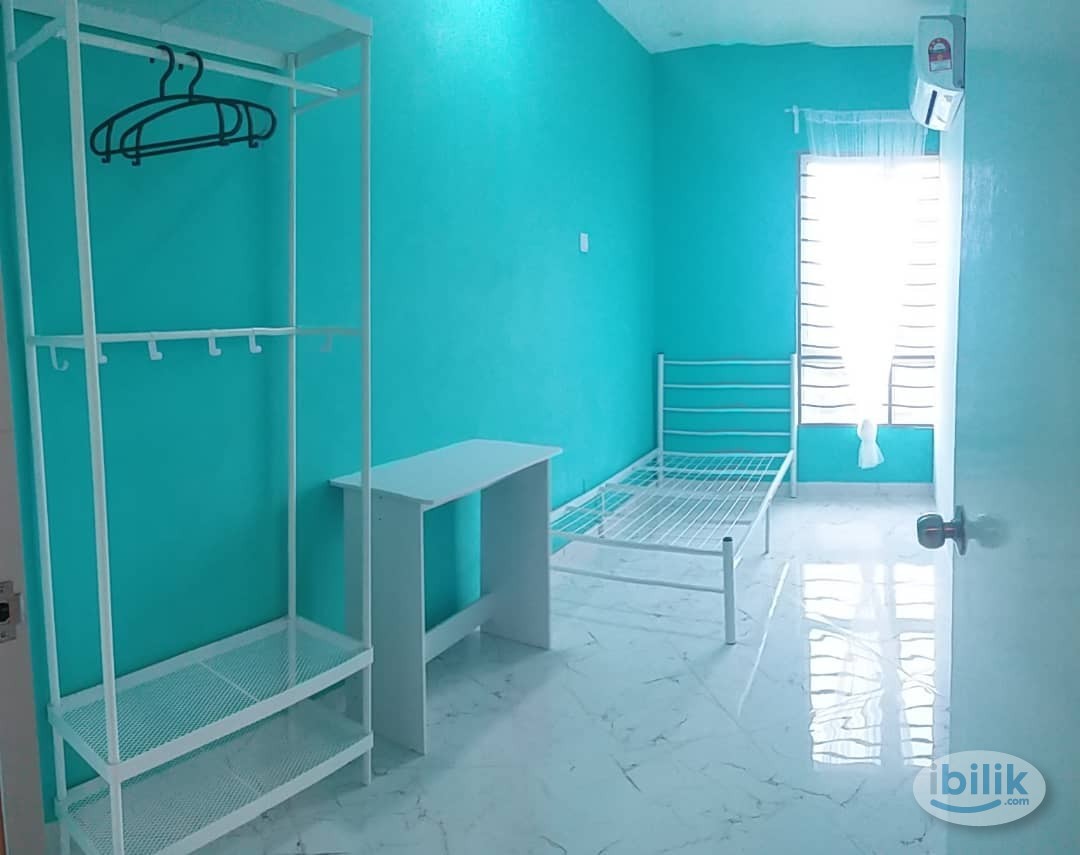 Single Room at Seri Puteri, Bandar Sri Permaisuri - Image 1
