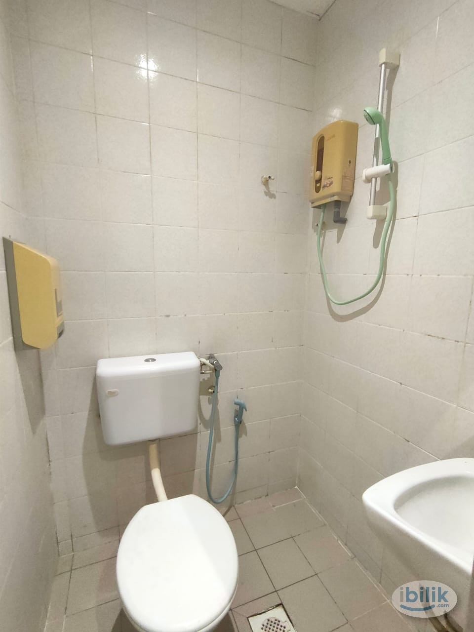 Middle Room at Co-Living, Petaling Jaya - Image 4