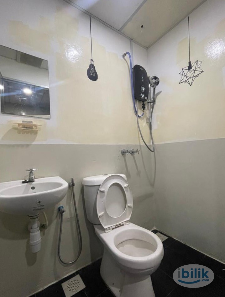 Ramadan Offer 🌙 Walking Distance to INTI College & LRT Station. Middle Room Rent in SS15 - Image 3