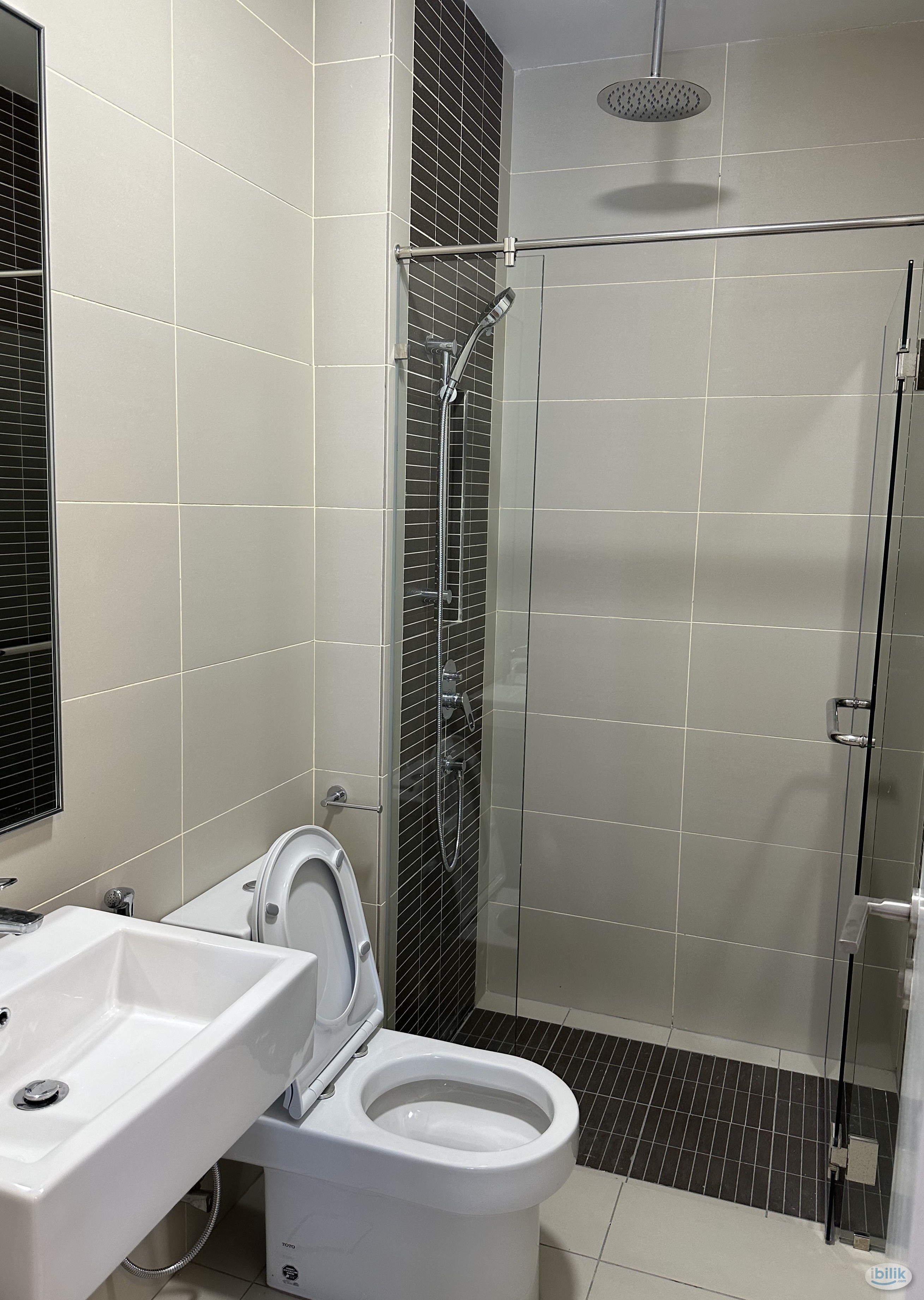 Single Room at Sentral Suites, KL Sentral - Image 5
