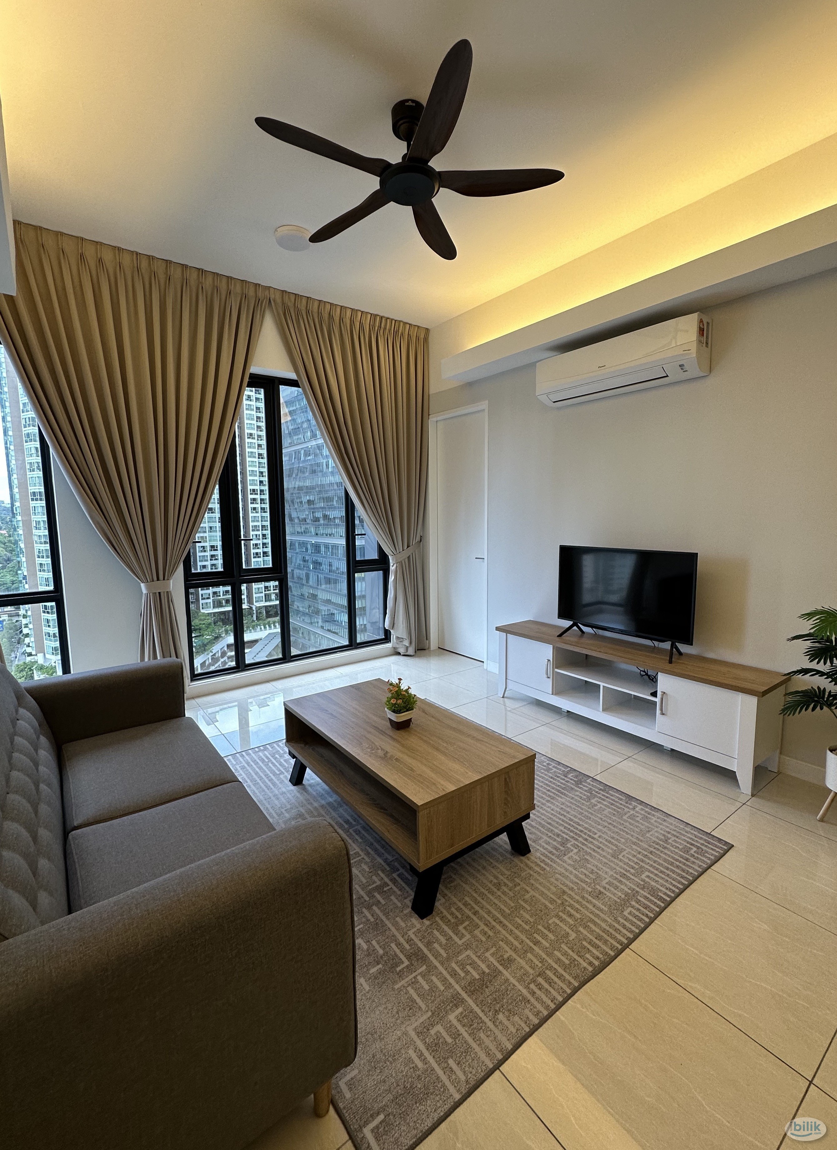 Single Room at Sentral Suites, KL Sentral - Image 1