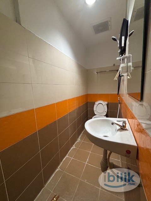 Room Attach Private Bathroom For Rent At Bandar Kajang, Selangor - Image 4