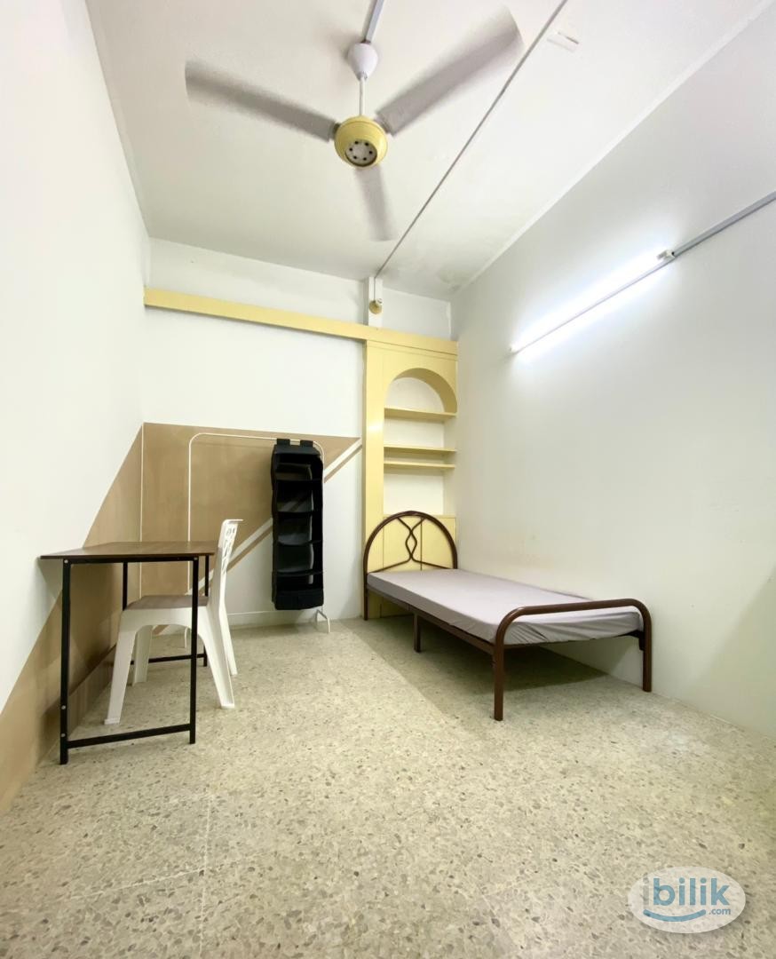 ⚡️⚡️SPACIOUS MIDDLE Room⚡️⚡️– Affordable ! 🛋️💲" AT SS 2 PETALING JAYA - Image 3