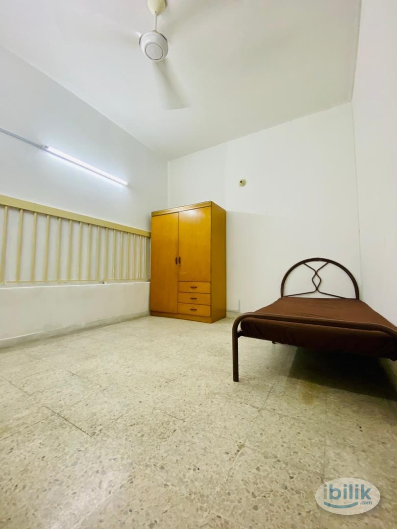 ⚡️⚡️SPACIOUS MIDDLE Room⚡️⚡️– Affordable ! 🛋️💲" AT SS 2 PETALING JAYA - Image 1