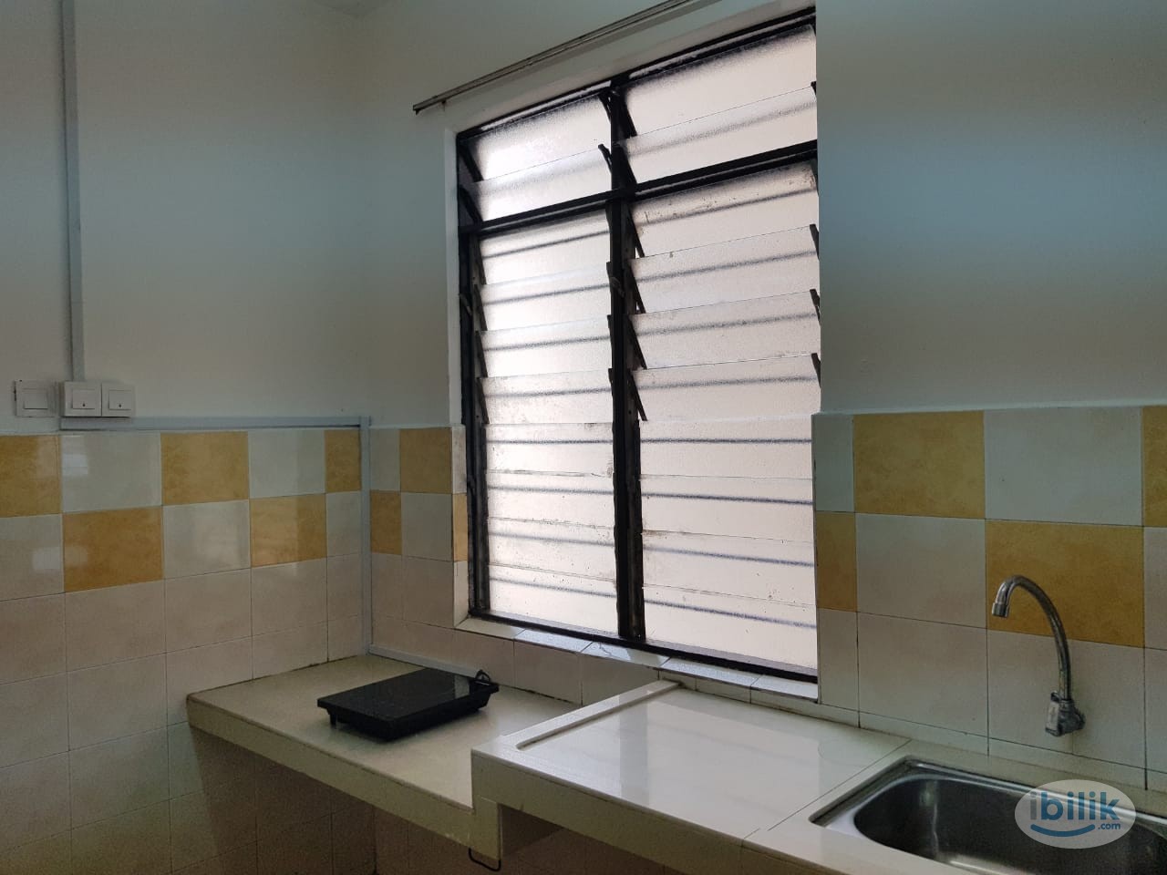 Free 1 month rent - Private room (female ) - Image 3