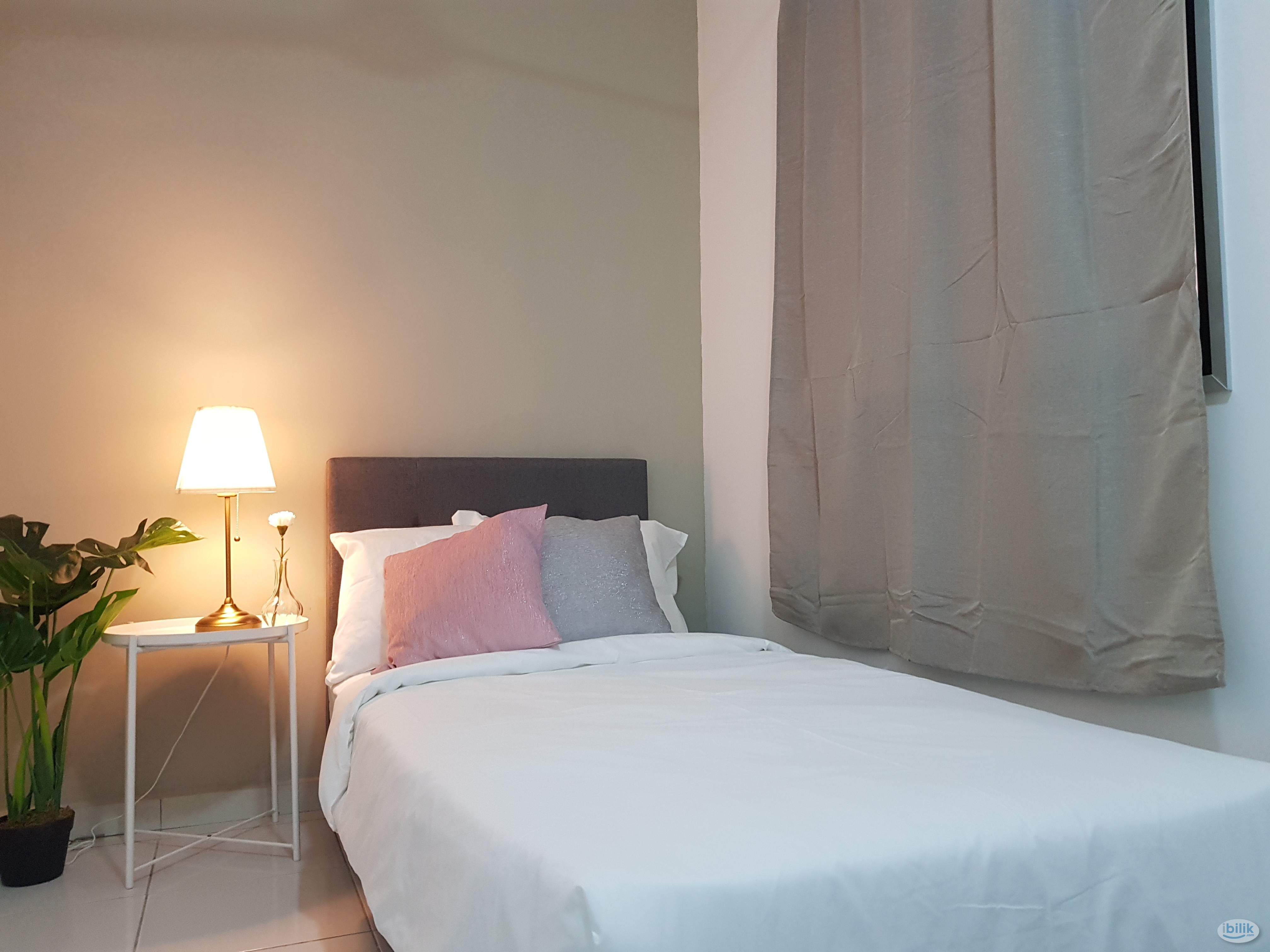 Free 1 month rent - Private room (female ) - Image 5