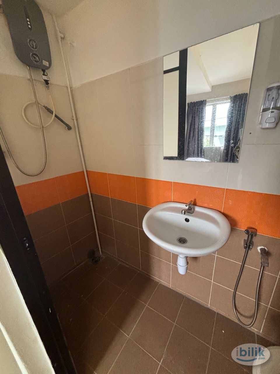 🌿🌿 HOTEL KK Serene MiDDLE ROOM🌿🌿 – Quiet & Comfortable for Your Stay at Kajang Selangor - Image 5