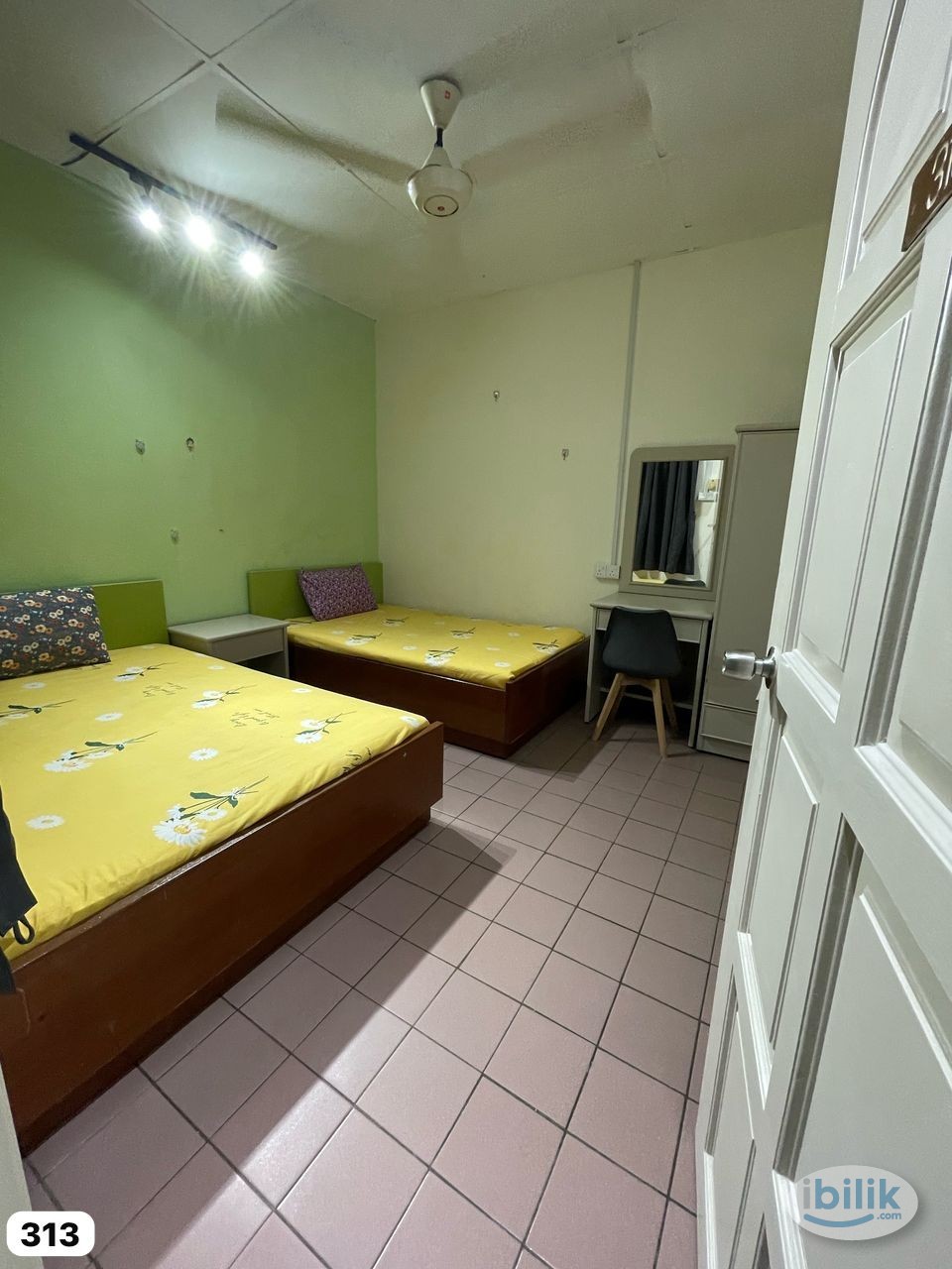 🌟 HOTEL HANKYU DELUXE MASTER ROOM🌟 – Comfort & Privacy Combined!🌿 at CoLiving / Co Living / Co-Living, Chow Kit - Image 2