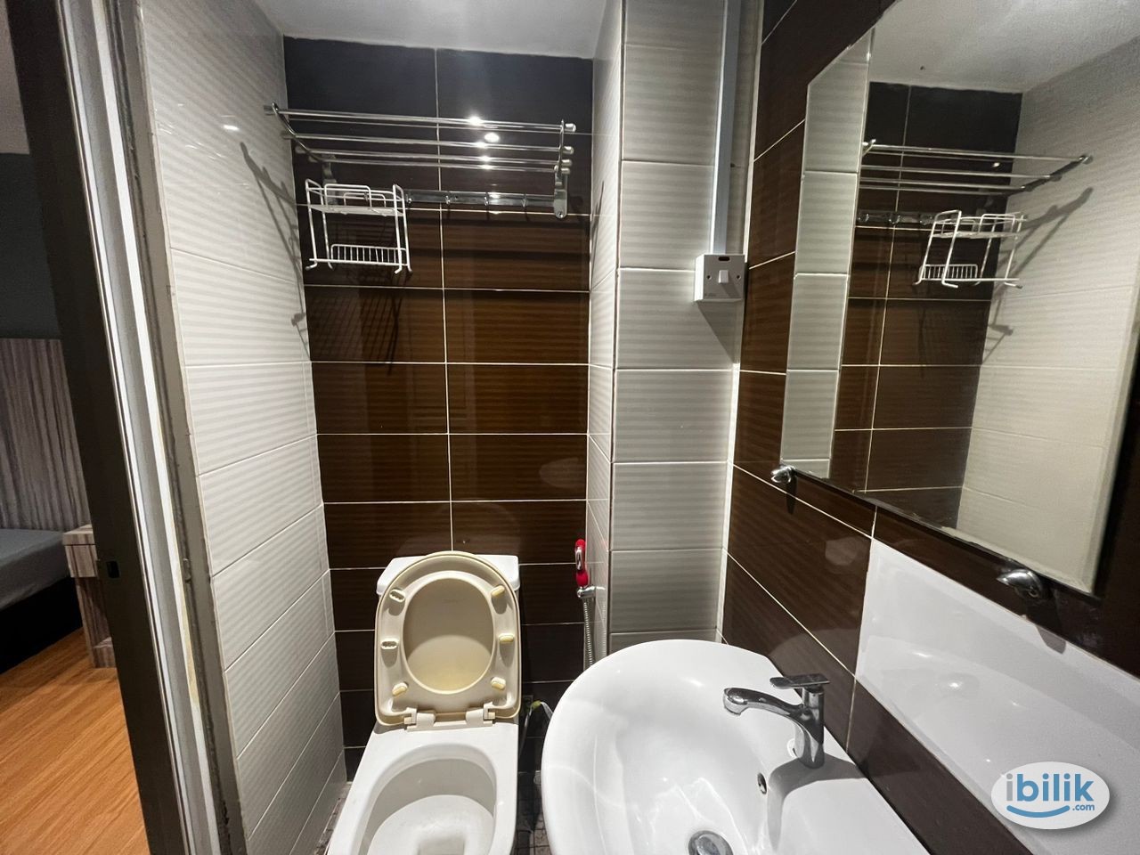 ❤️‍🔥 MOVE IN IMMEDIATELY 🏡 HOTEL GRAND MARIA Elegant MASTER ROOM🏡 – Perfect for Ultimate Relaxation at Chow Kit, KL City - Image 5