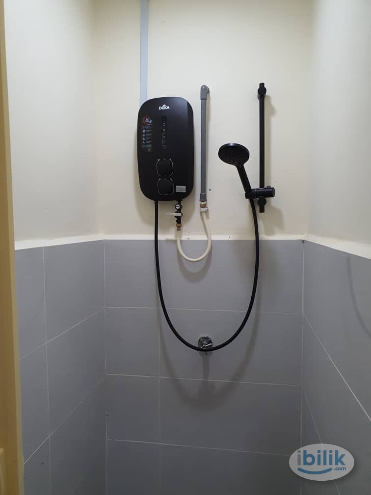 5 mins walk to mrt station room and SEGI college furnished with air con - Image 2