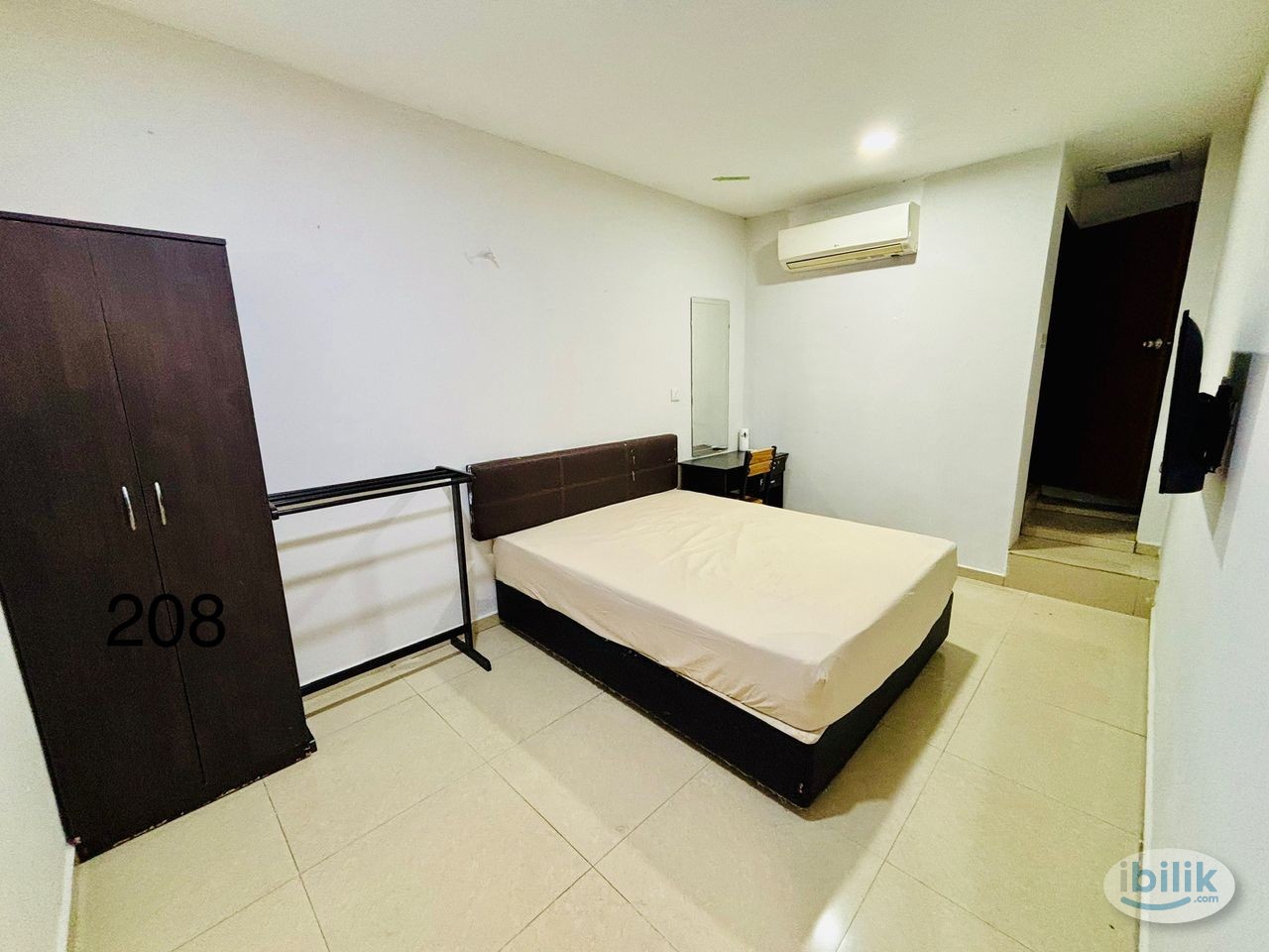 ⚡️SUPER NEAR TRAIN STATION⚡️HOTEL REST & GO SPACIOUS AND COMFORTABLE MASTER ROOM💥💥 MOVE IN IMMEDIATELY👏 at Bandar Botani - Image 2