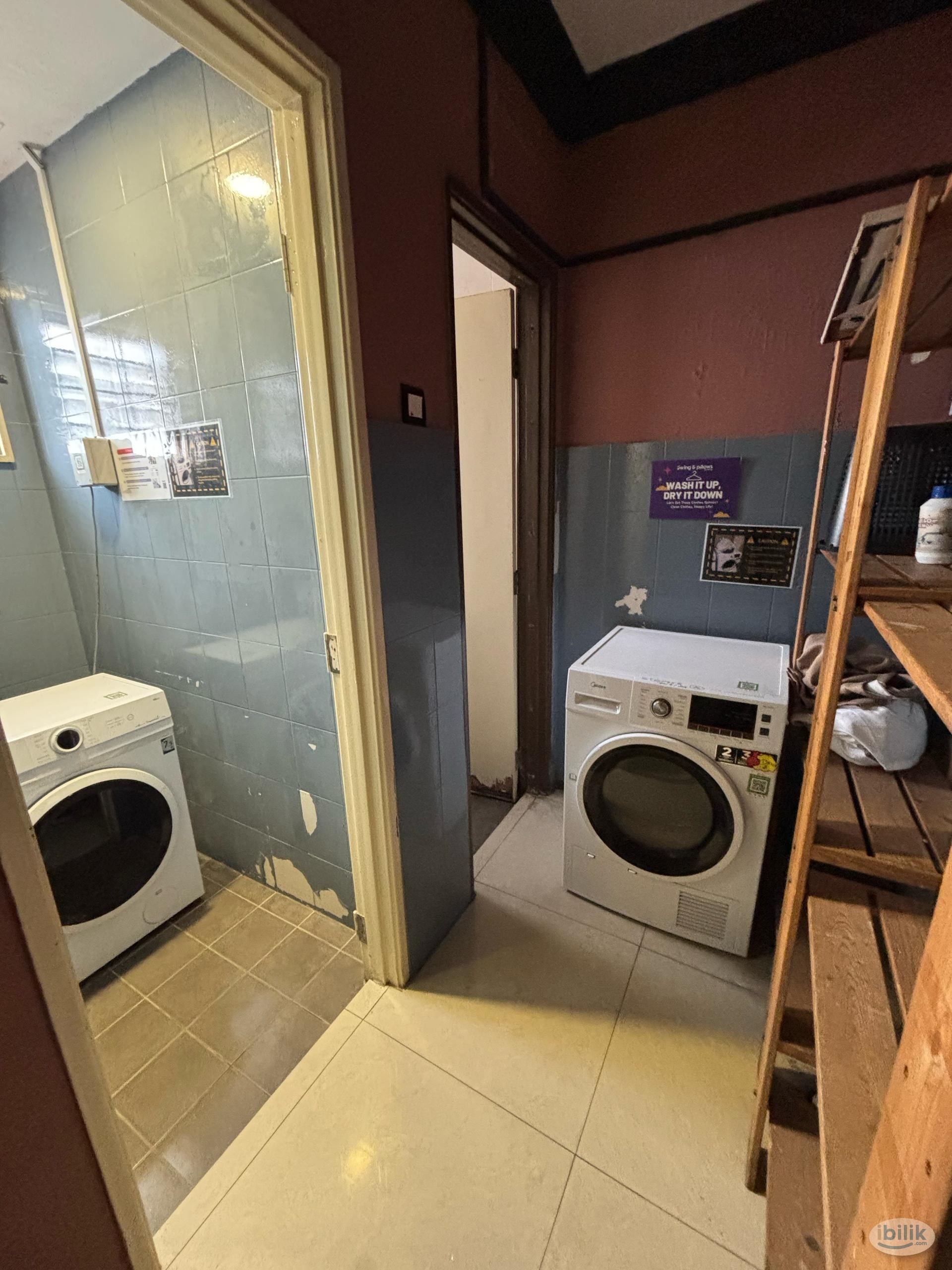 ROOM WITH PRIVATE BATHROOM‼️‼️JUST OPPOSITE AEON MALL BUKIT TINGGI , NEAR KESAS HIGHWAY - Image 3