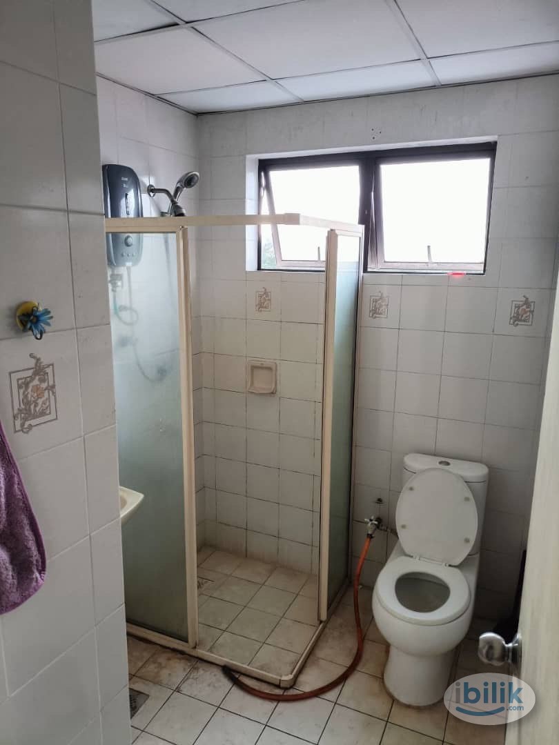 Master Room at Mahkota Wira, Ipoh - Image 4