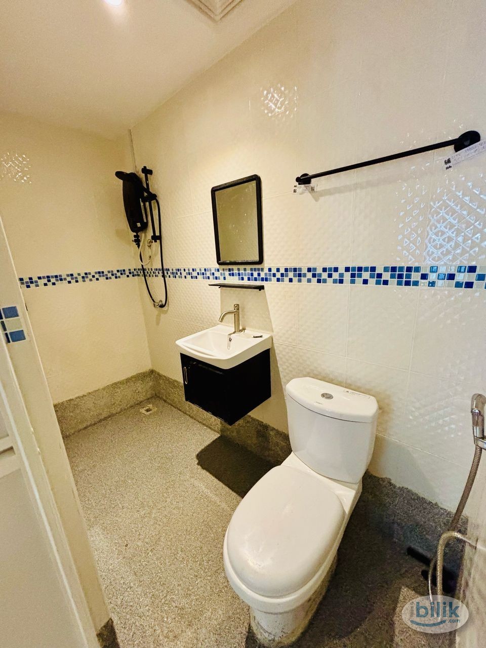 ⭐️ZERO DEPOSIT⭐️ 🌻STYLISH Bintang Park (Imbi) MIDDLE ROOM at Jalan Imbi, Bukit Bintang ⚡️⚡️IMMEDIATELY MOVE IN⚡️⚡️ - Image 5