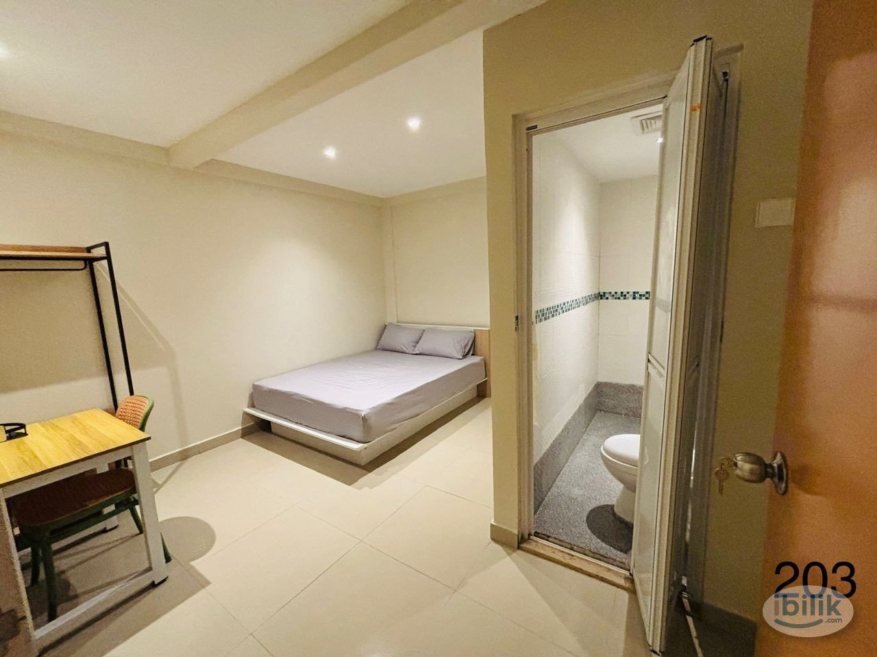 ⭐️ZERO DEPOSIT⭐️ 🌻STYLISH Bintang Park (Imbi) MIDDLE ROOM at Jalan Imbi, Bukit Bintang ⚡️⚡️IMMEDIATELY MOVE IN⚡️⚡️ - Image 1