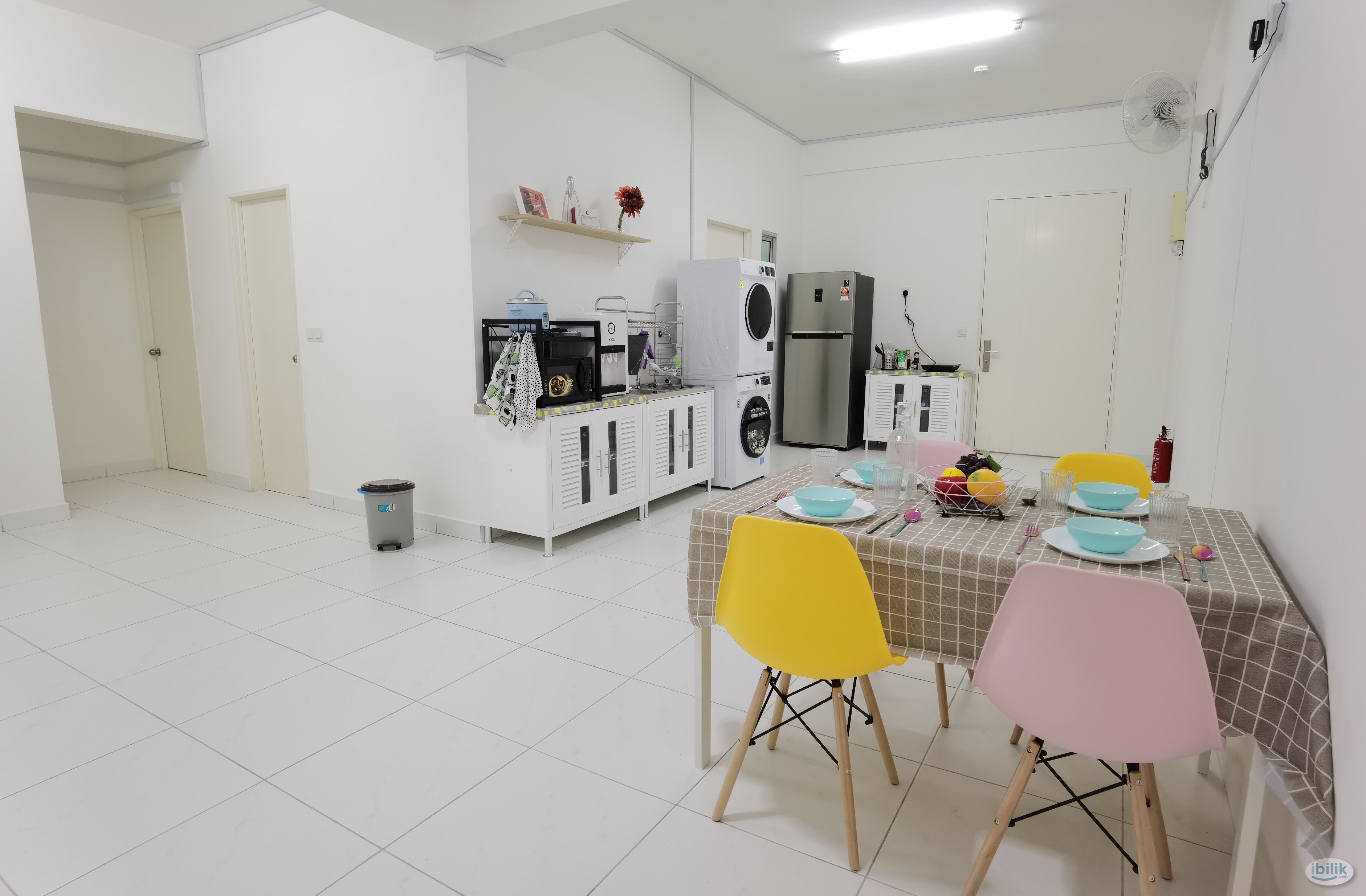 Master Room at Elit Heights, Bayan Baru - Image 3