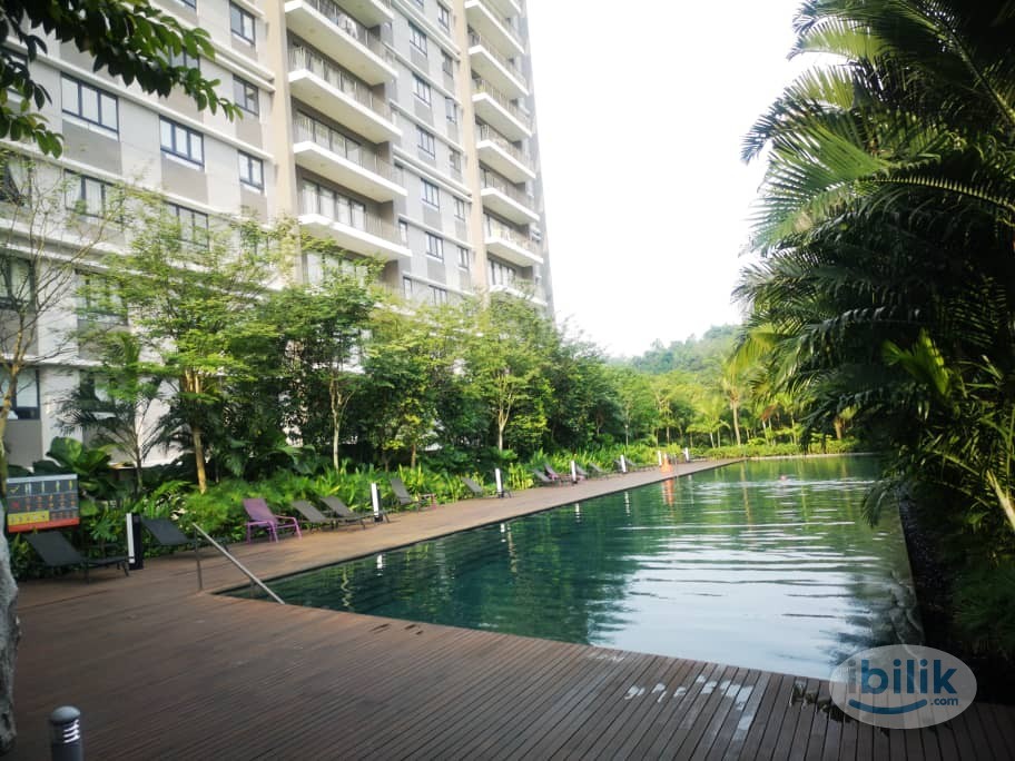 Middle Room at Windows On The Park, Bandar Tun Hussein Onn - Image 3