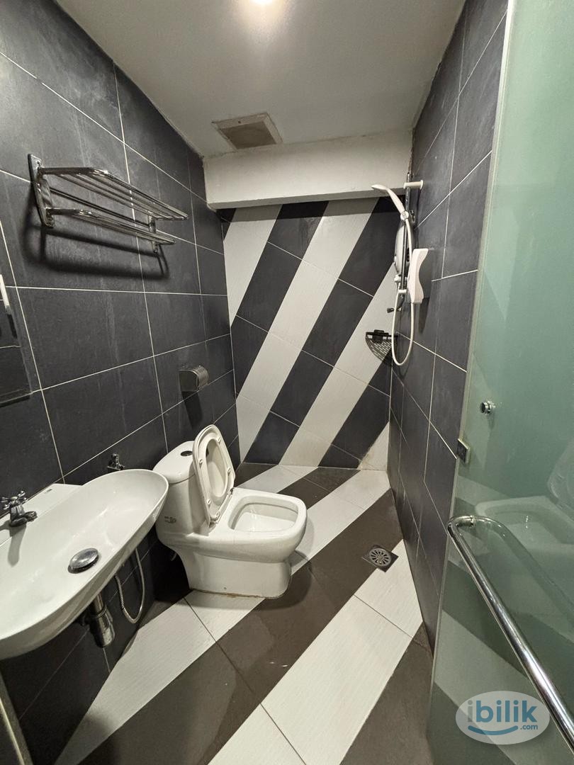 🍁 HOTEL HOT BALLON MASTER ROOM At TAMAN INTAN, KLANG🔥🔥MOVE IN IMMEDIATELY🔥🔥 - Image 4