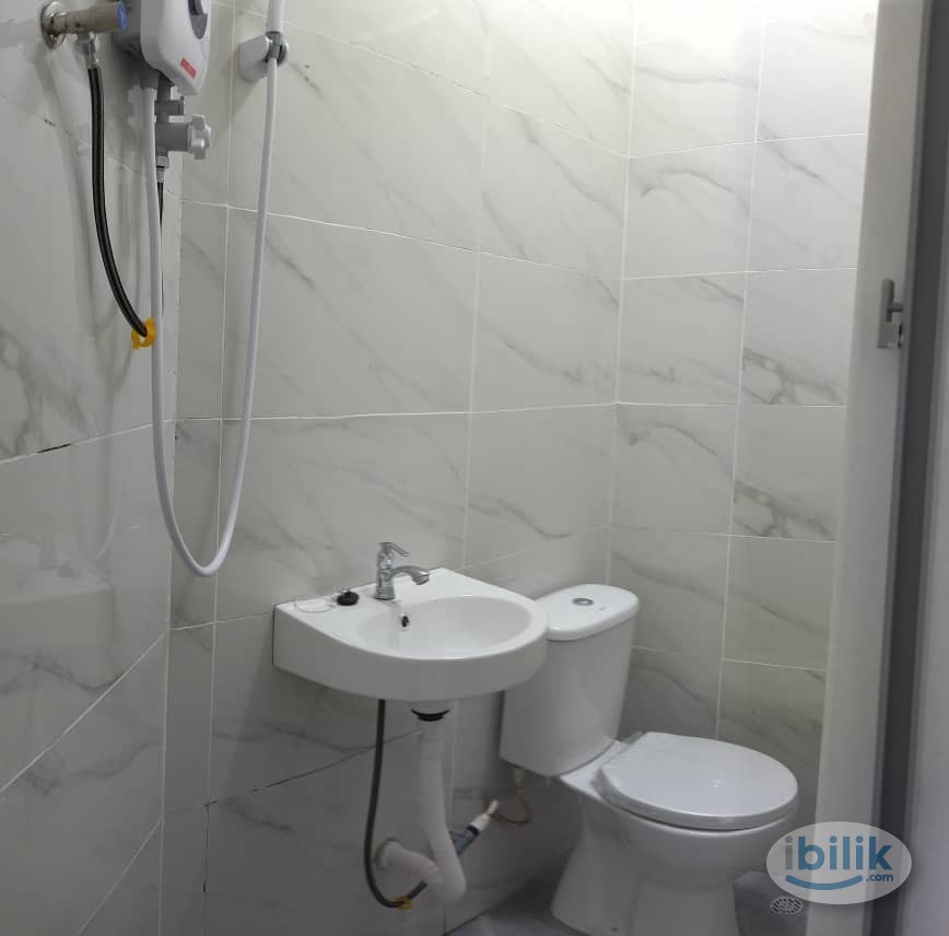 Middle Room at Setia Indah, Tebrau - Image 2