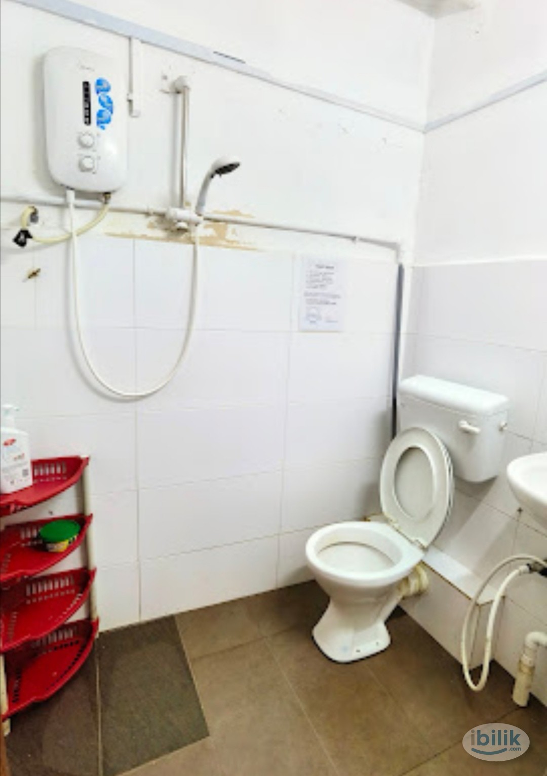 ✅Hostel Room for rent at SS4 Petaling Jaya, 5 min walking distance to LRT Kelana Jaya - Image 3