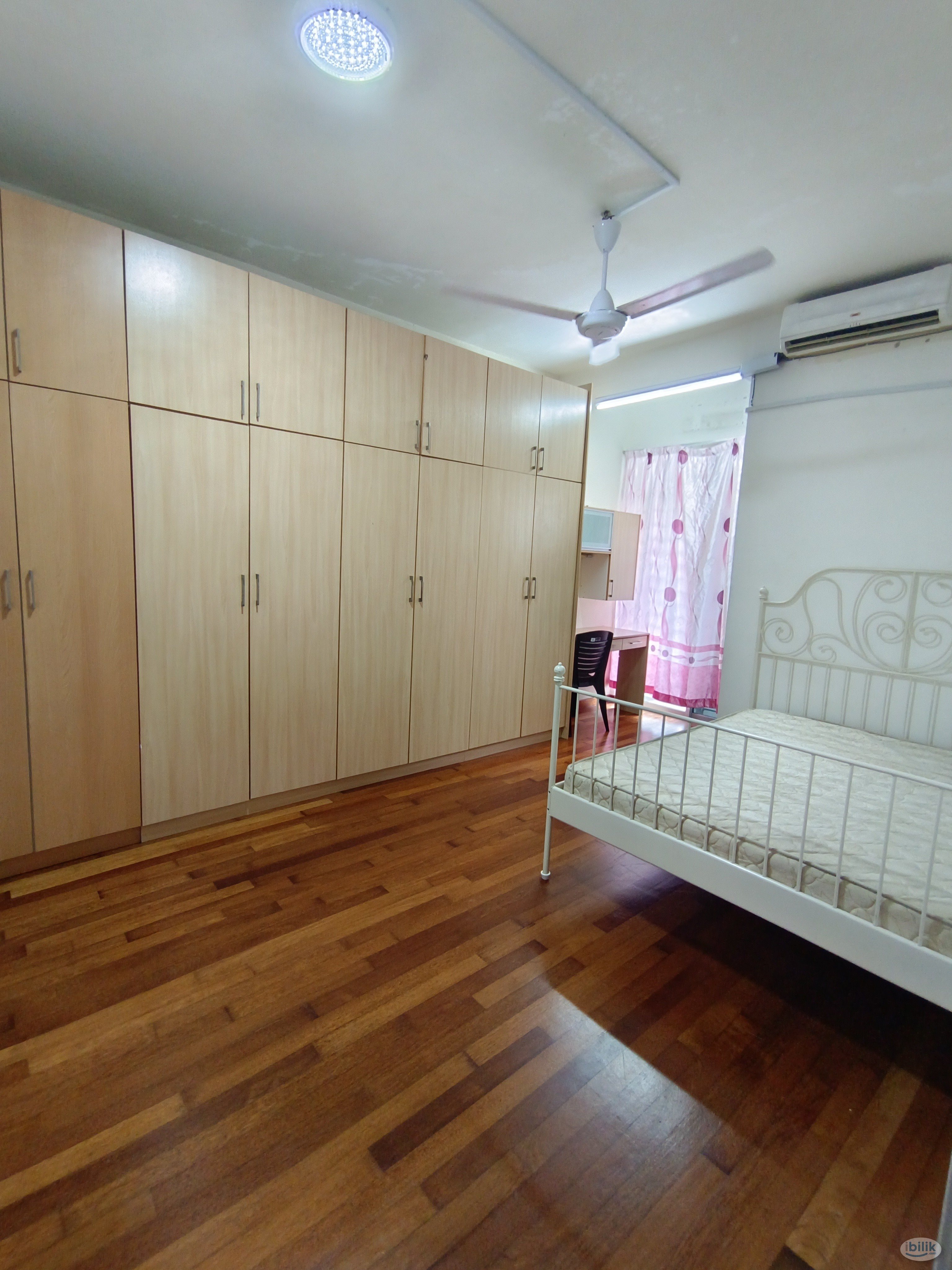 🌈Medium Room for rent at Bandar Bukit Tinggi Klang, 5min 🚗 drive to Aeon BBT, Htar klang - Image 1