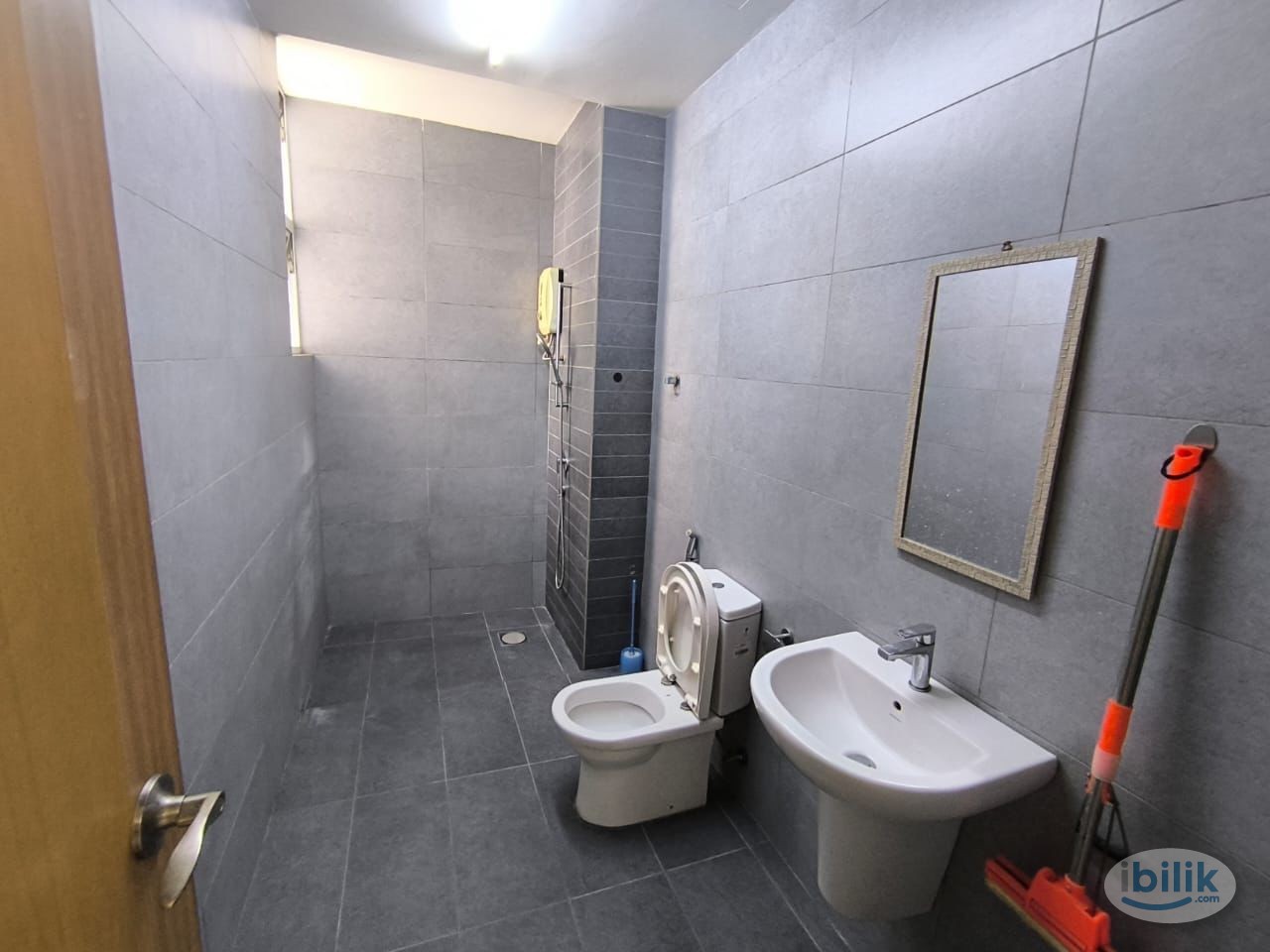 Cheras Green Residence rental Middle room (Include Parking) - Image 3