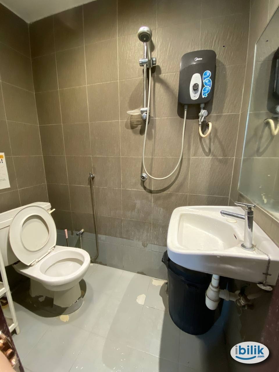 ⭐️PALOMA INN⭐️ COZY AND NICE MASTER ROOM At Bukit Bintang 🔥🌈TRUSTED AGENT🌈 - Image 3