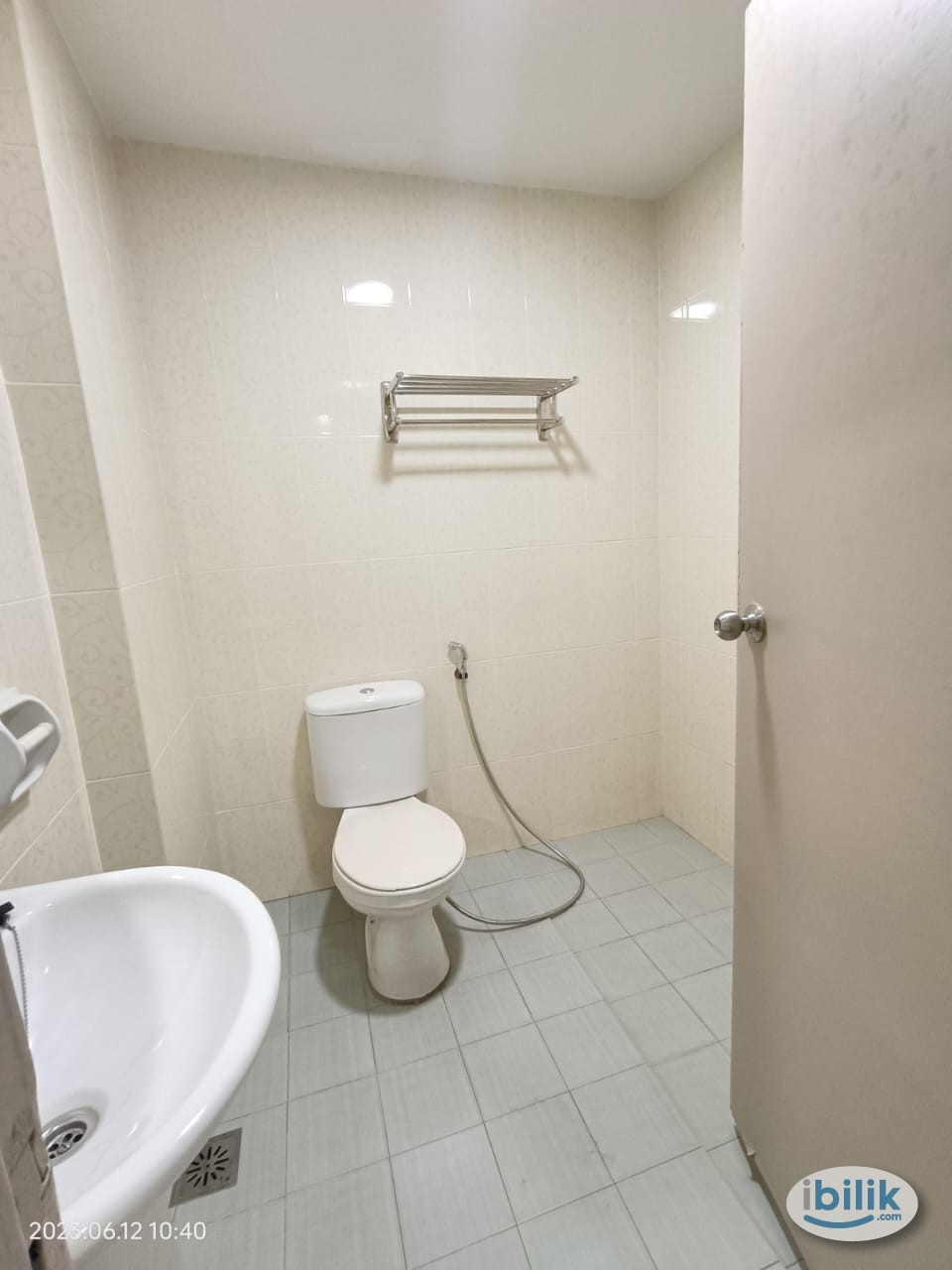 ⭐️HOTEL STAR TOWN INN⭐️ PRIVACY MASTER ROOM At Jalan Imbi Bukit Bintang Near Berjaya Time Square 🔥MOVE IN IMMEDIATELY🔥🍁Z - Image 4