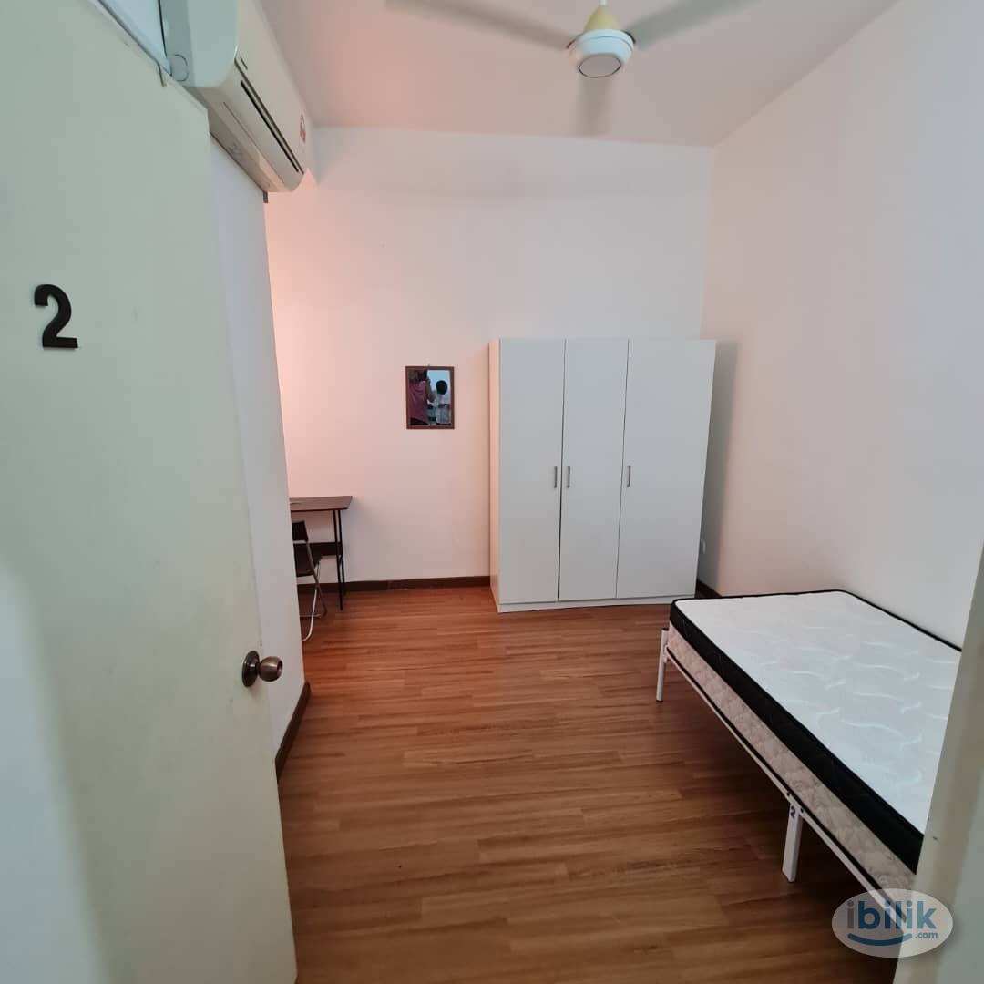 Master Room at Impian Meridian, UEP Subang Jaya - Image 4