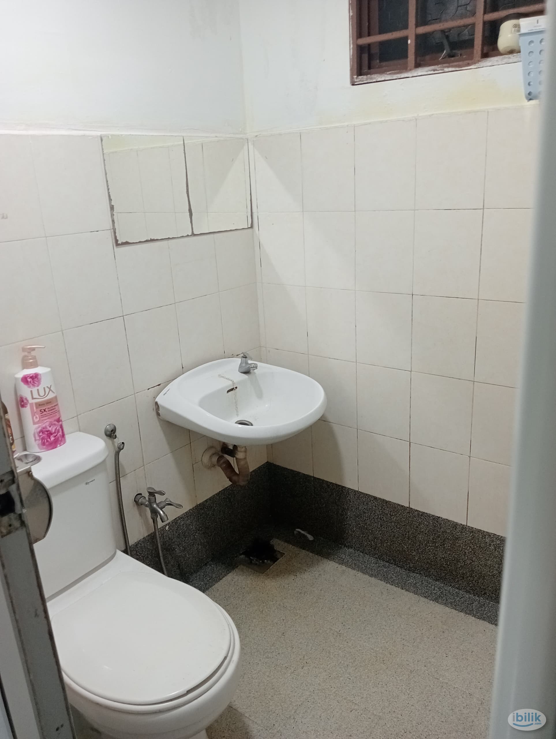 ⭐[Fan room + Aircond + Female unit] ⭐Single Room at Palm Spring, Kota Damansara - Image 1