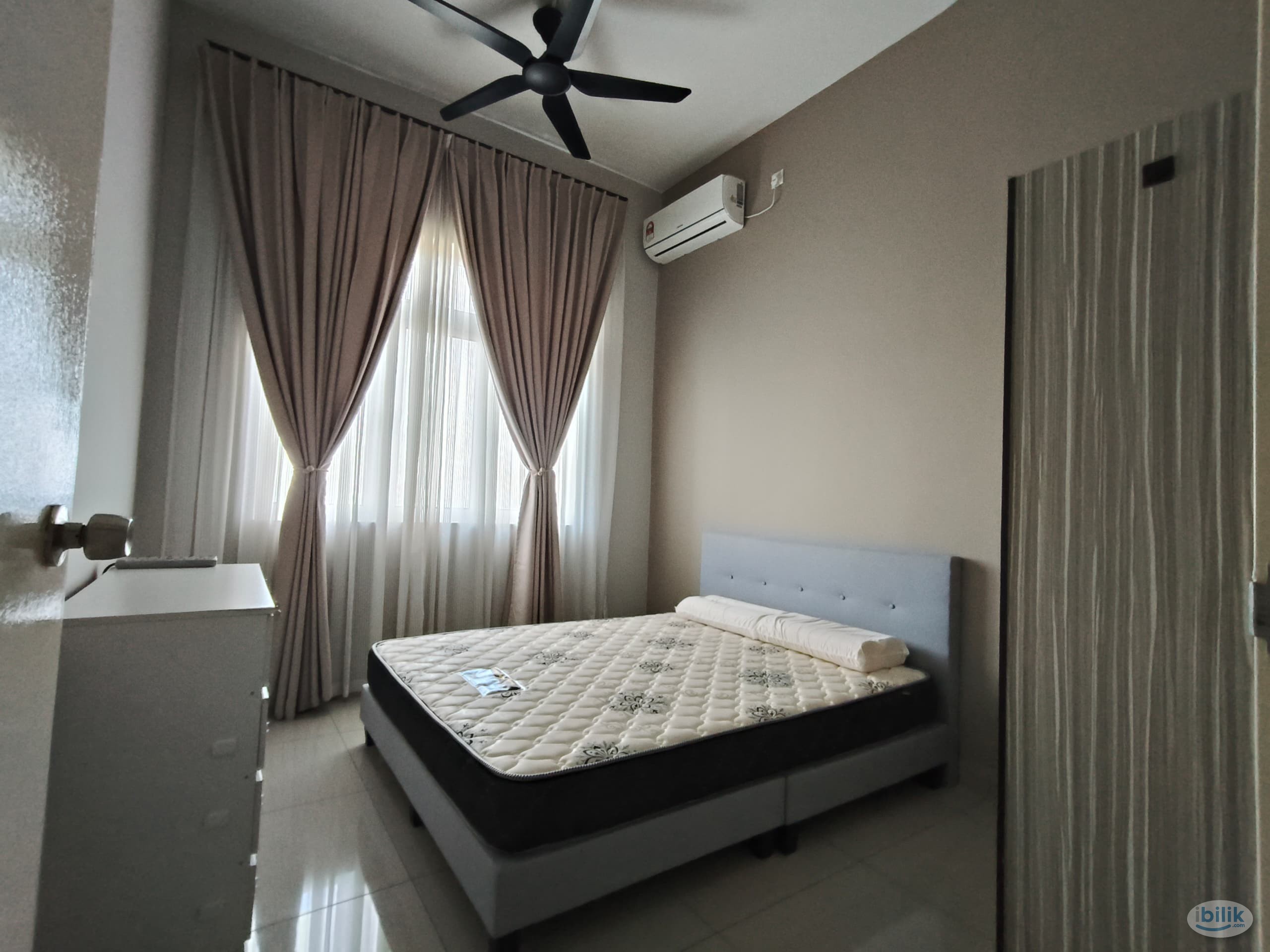 Dato Onn - Medium Room Free Aircond - Image 1