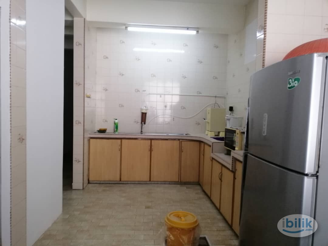 Single Room at Georgetown, Penang - Image 3