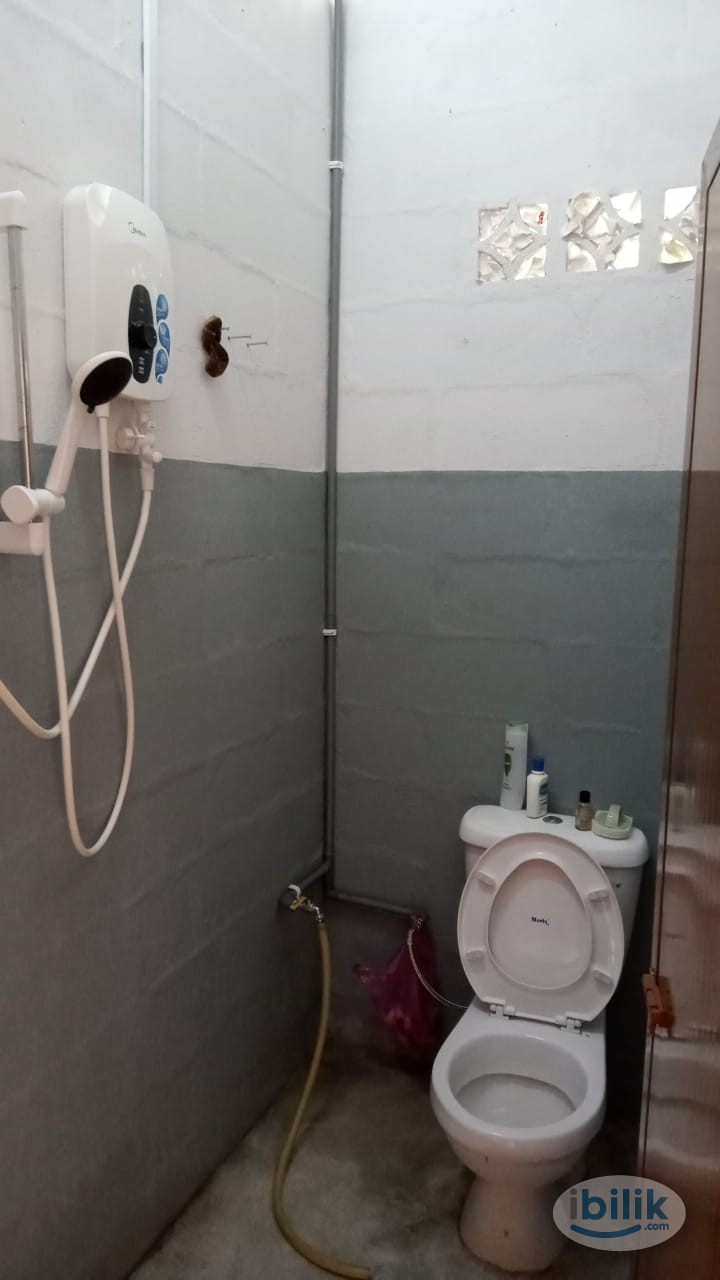 Single Room at Georgetown, Penang - Image 4