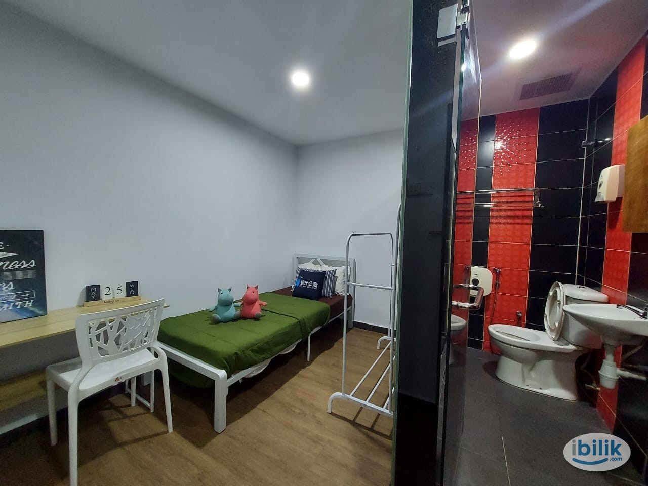 🤗SPACIOUS MIDDLE ROOM AT SS4 KELANA JAYA🤗 🔥MOVE IN IMMEDIATELY🔥🔥🌈TRUSTED AGENT🌈 - Image 2
