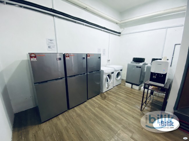 🤗SPACIOUS MIDDLE ROOM AT SS4 KELANA JAYA🤗 🔥MOVE IN IMMEDIATELY🔥🔥🌈TRUSTED AGENT🌈 - Image 5