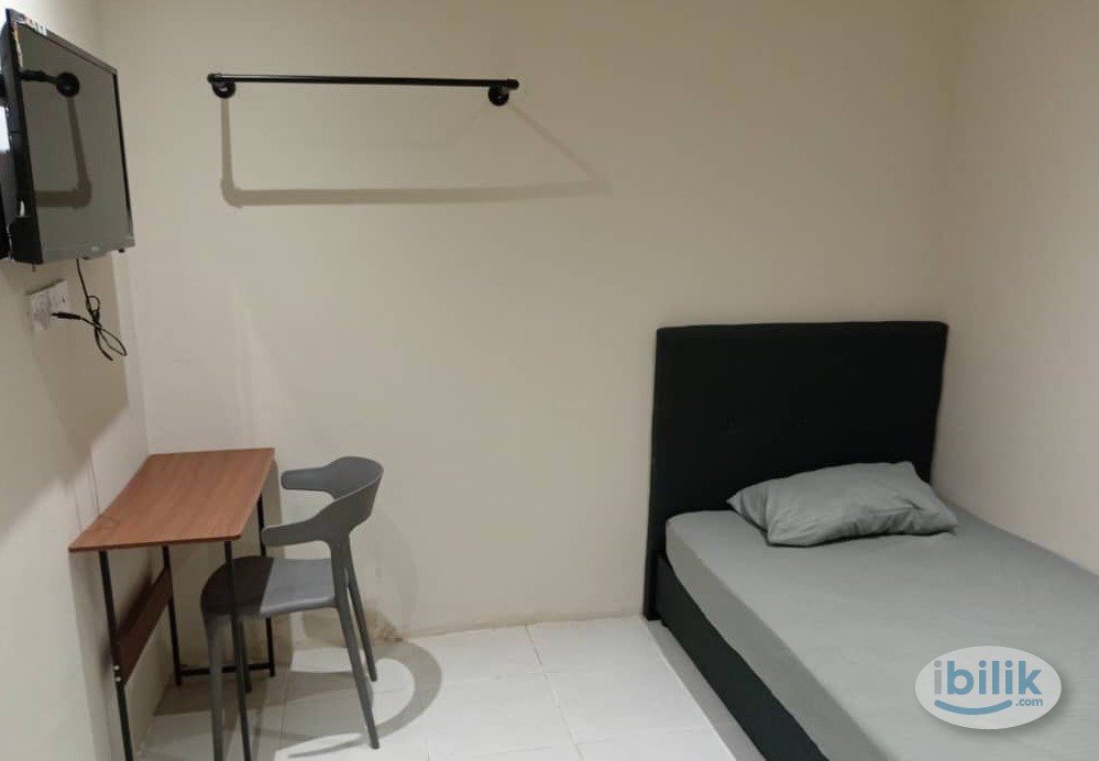 0️⃣Deposit, Hostel Room for rent at PJ Kelana Jaya, 🚗 7 mins Drive to LRT Kelana Jaya, 🚗7 mins Drive Paradigm/Kelana S - Image 1