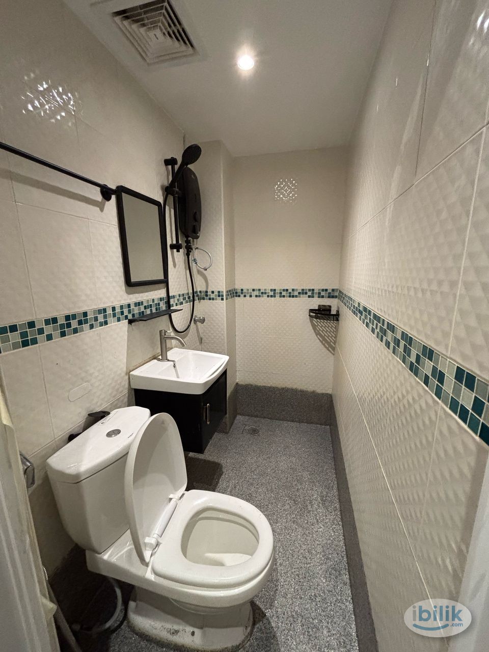 💥Free 1 Month Rental 💥 MasterRoom wakling distance to Berjaya Time Square - Image 3