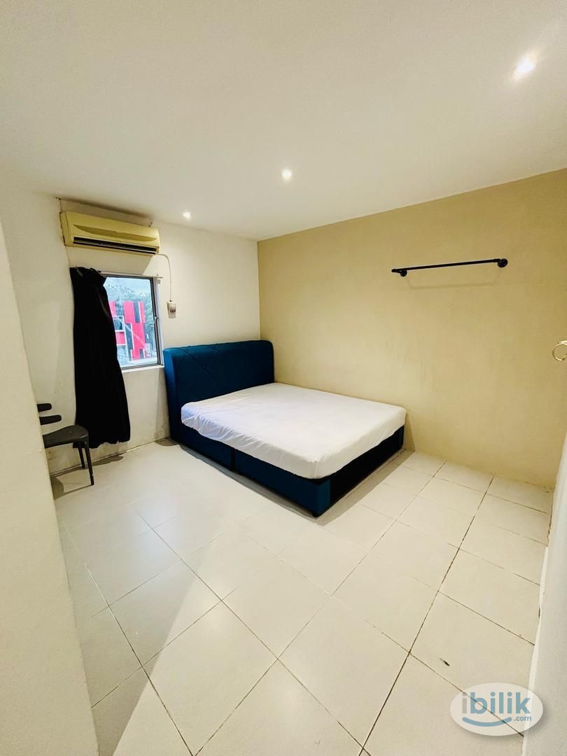 🌟Middle Room with private bathroom @ PJ SS3 Near to ICON City - Image 1