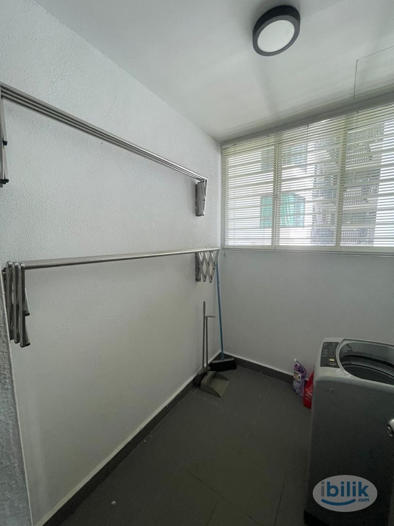 Balcony Room for rent (Included carpark) - Image 3