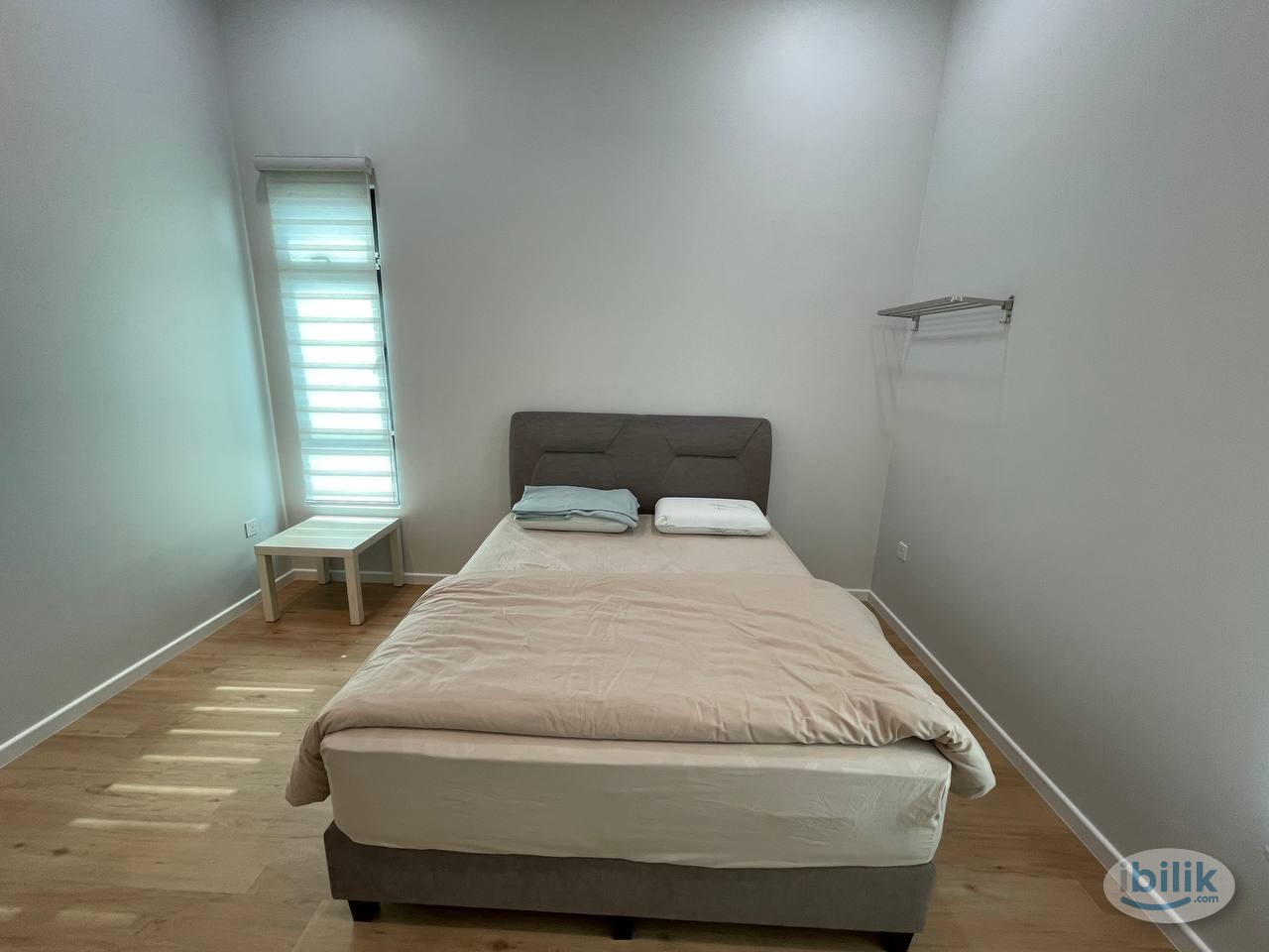 Ayer Molek Medium Room - Image 3