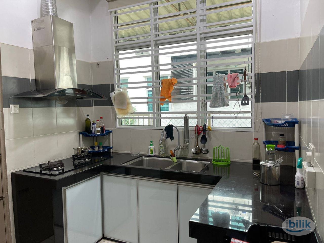 Ayer Molek Medium Room - Image 4